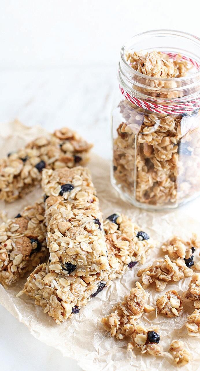 PEANUT GRANOLA BARS